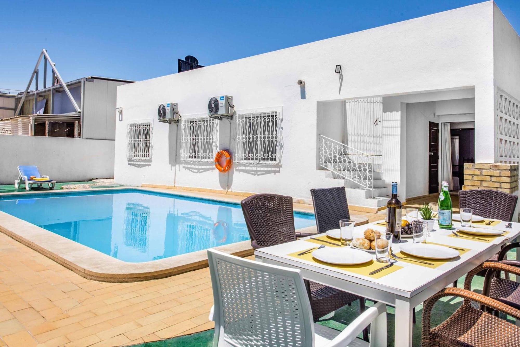 Cay Villa *